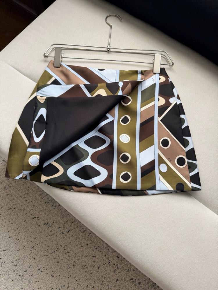 تنورة Pucci