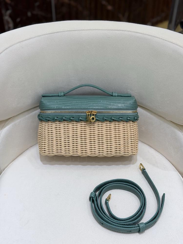 شنطة لورو بيانا Extra West Wicker Lizard Lora piana مقاس 19 cm