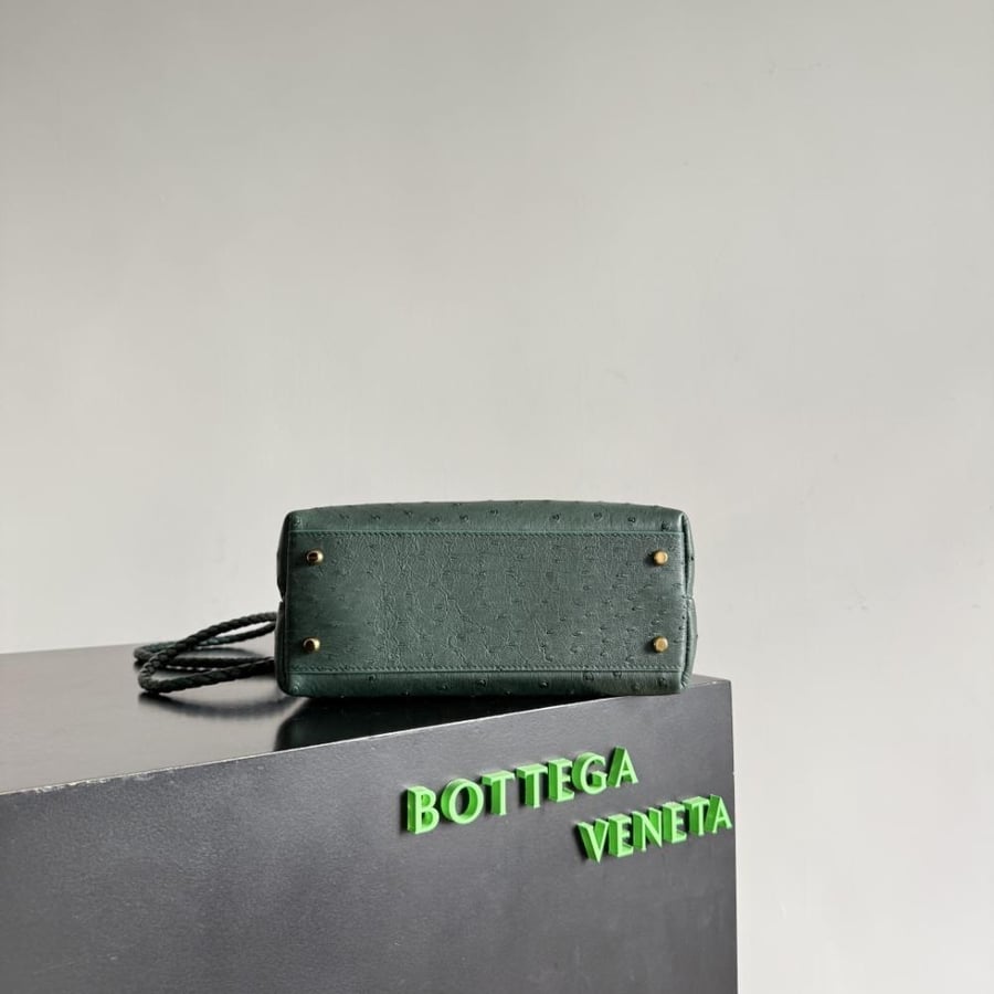 شنطة بوتيغا Andiamo مقاس 25cm