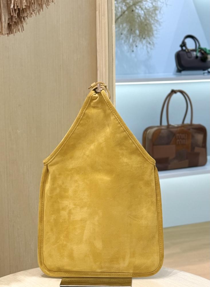 شنطة ميو ميو Pocket