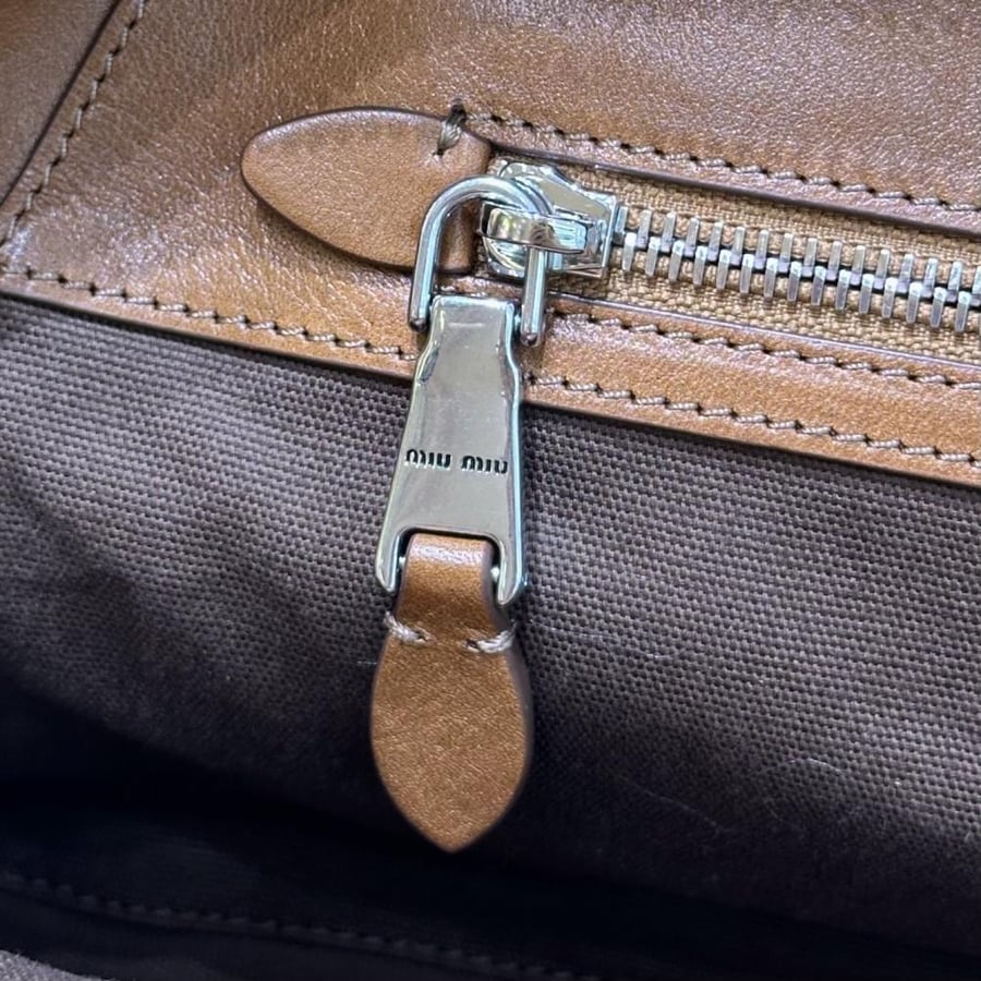 شنطة ميو ميو Mini Vivant Miumiu مقاس 28 cm