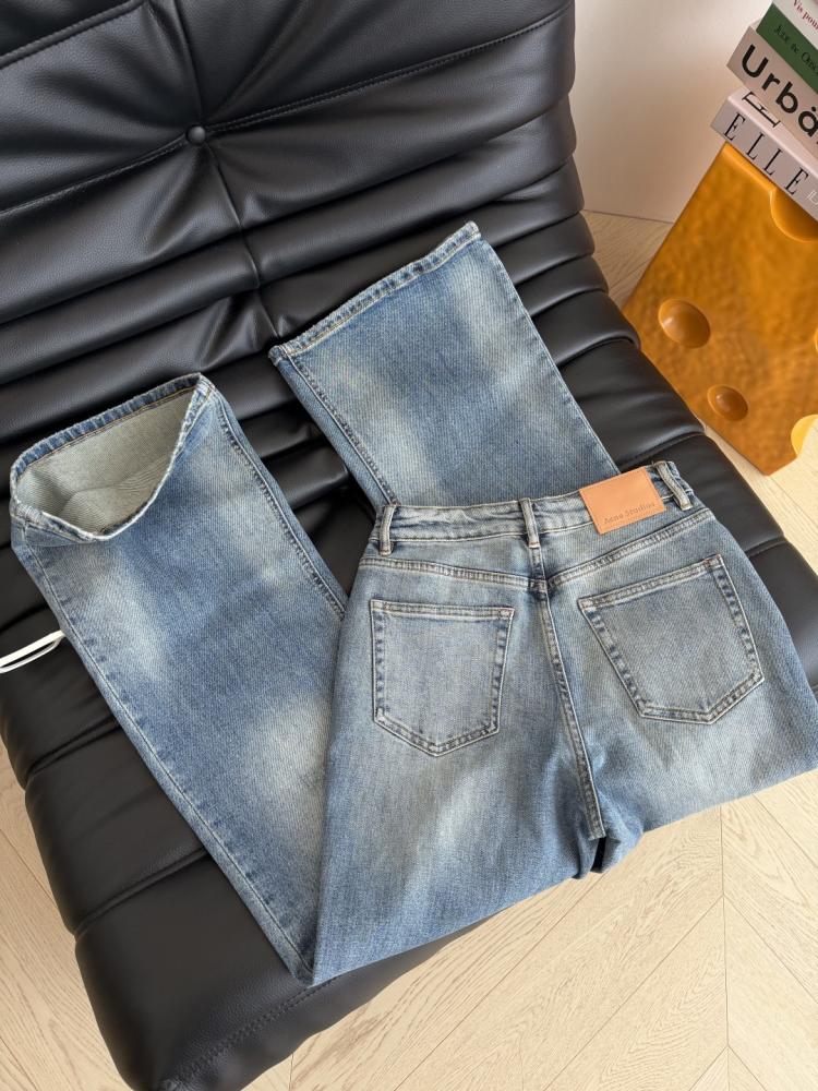 بنطلون Acne