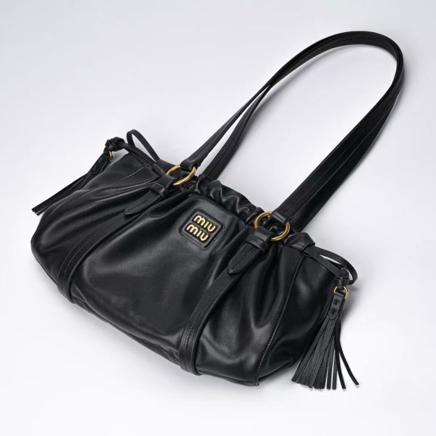 شنطة Miu Miu Joie NAppa مقاس 32cm