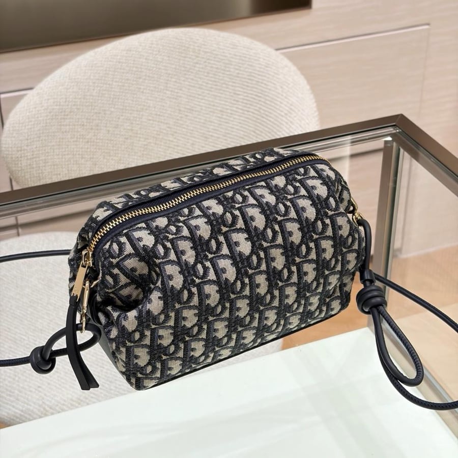 شنطة ديور Dior