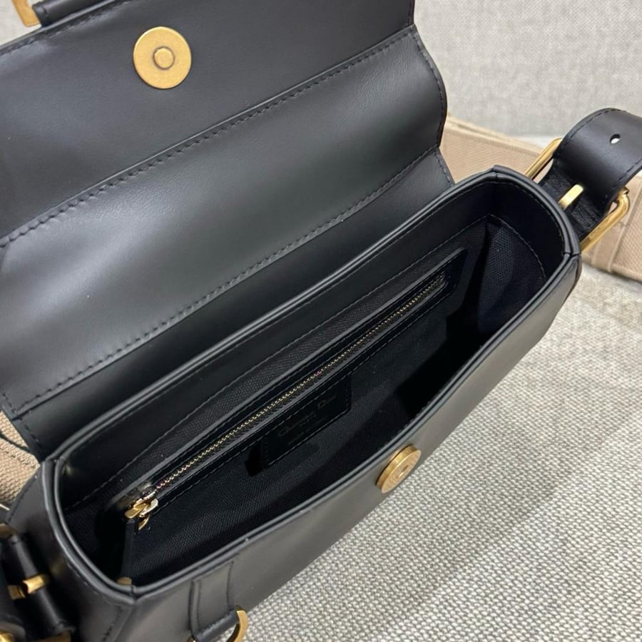 شنطة ديور D-street مقاس 24cm