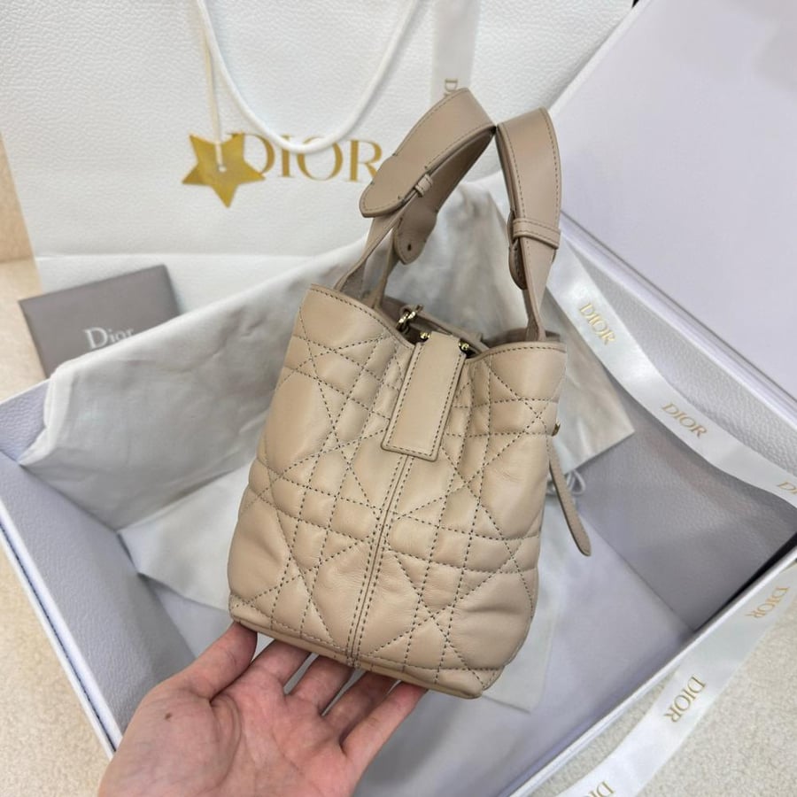شنطة ديور Small Dior Toujours Bag مقاس 23cm