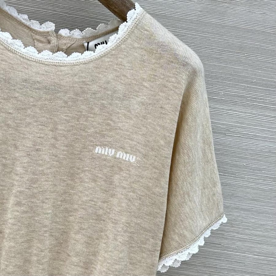 تيشيرت Miu Miu