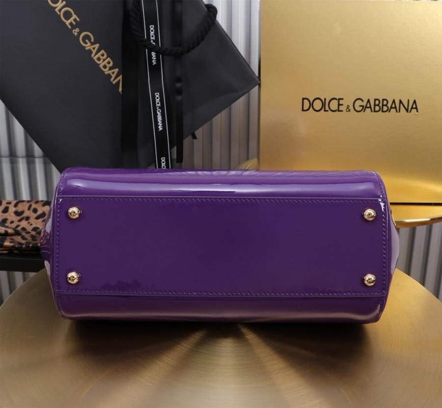 . شنطة دولتشي اند غابانا Medium Sicily handbag