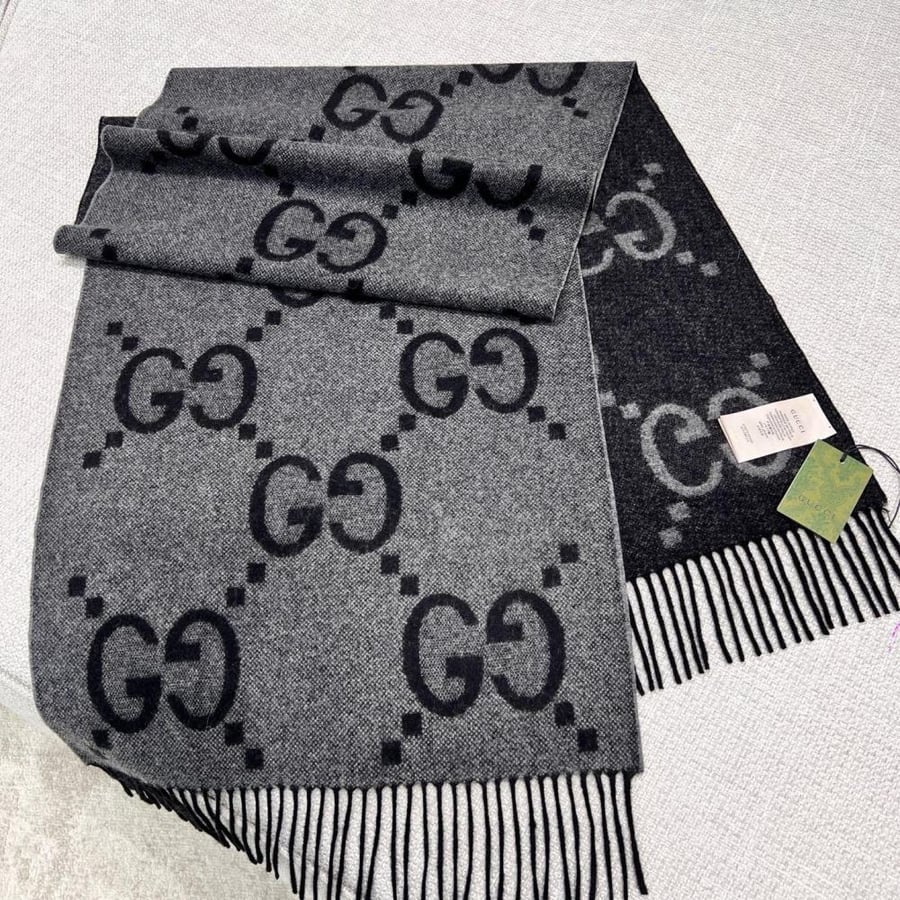 سكارف Gucci