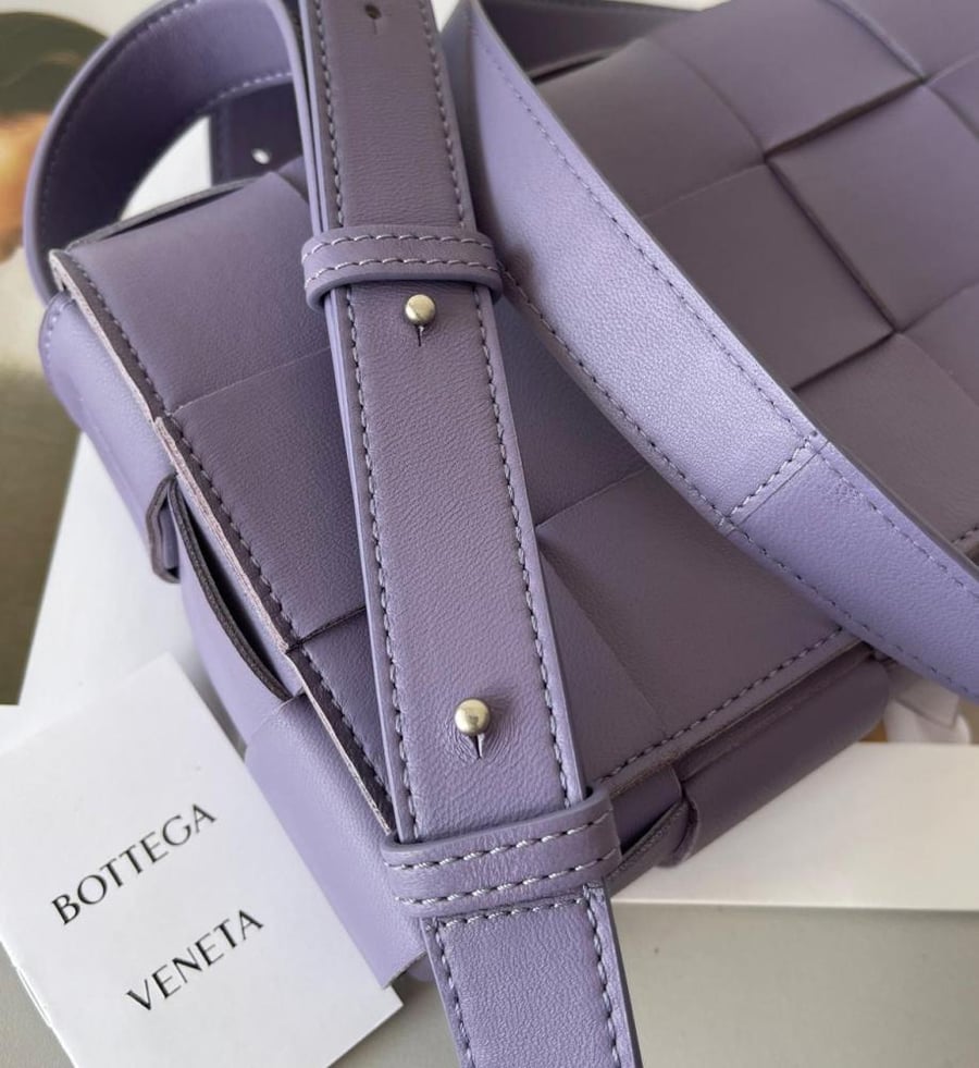 شنطة  بوتيغا Cassette مقاس 23cm
