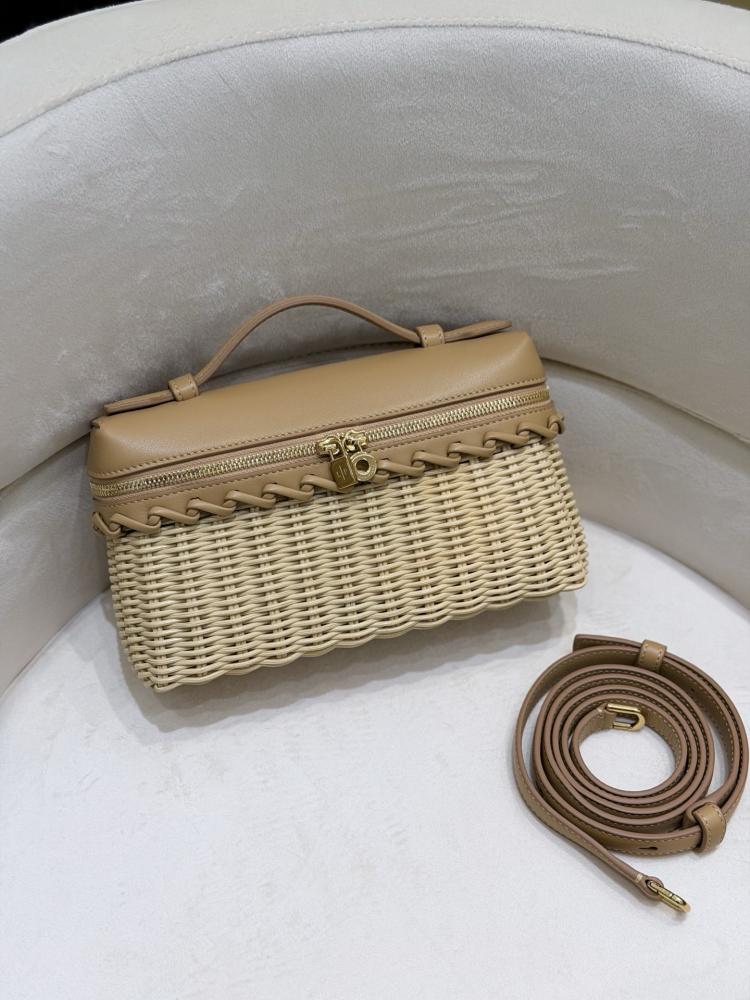 شنطة لورو بيانا Extra West Wicker Lora piana مقاس 19 cm