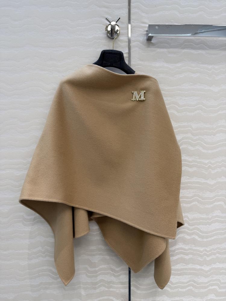 كاب MaxMara