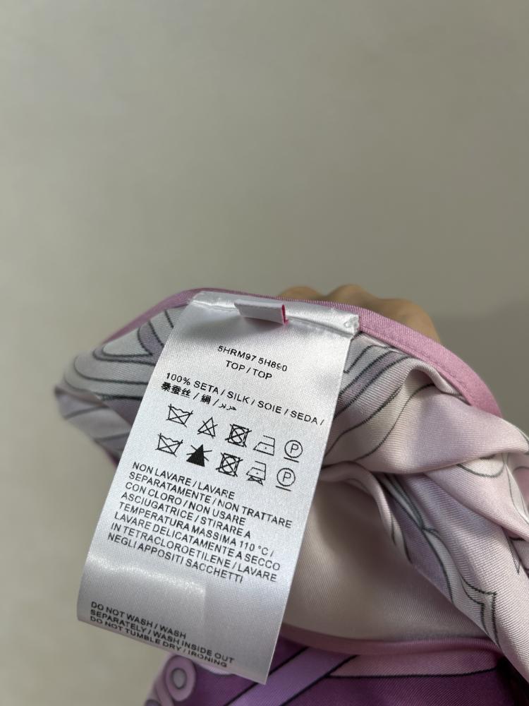 توب كاب Pucci.