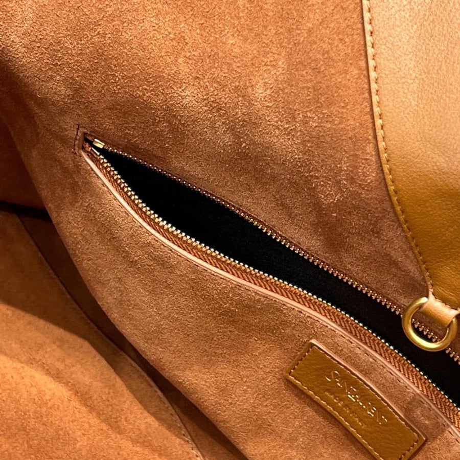 شنطة سان لوران Tote Saint Laurent