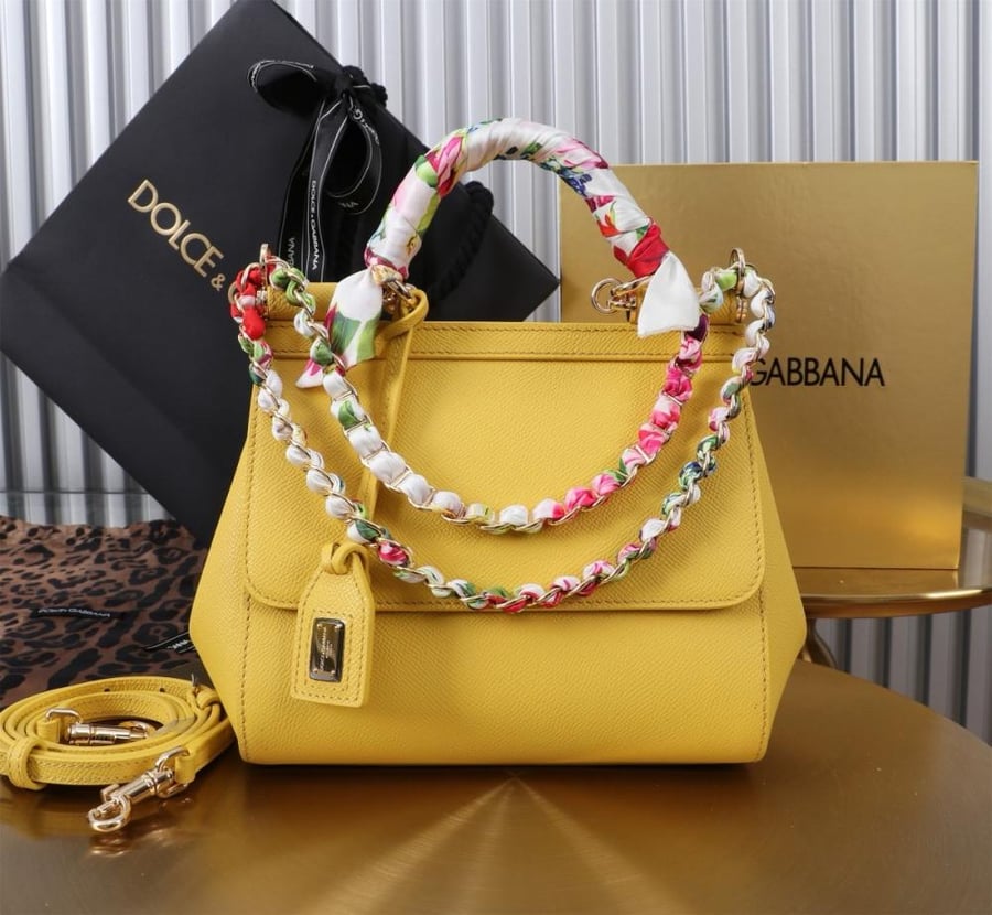 شنطة دولتشي اند غابانا Medium Sicily handbag