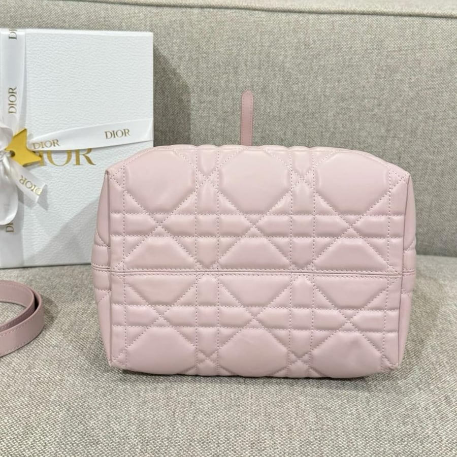 شنطة ديور Small Dior Toujours Bag مقاس 23cm