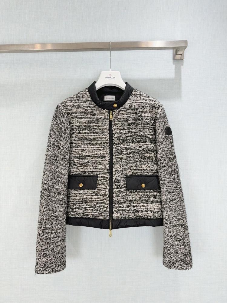 جاكيت Moncler