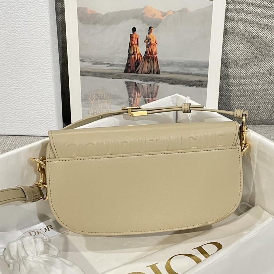 شنطة ديور DIOR BOBBY مقاس 21cm