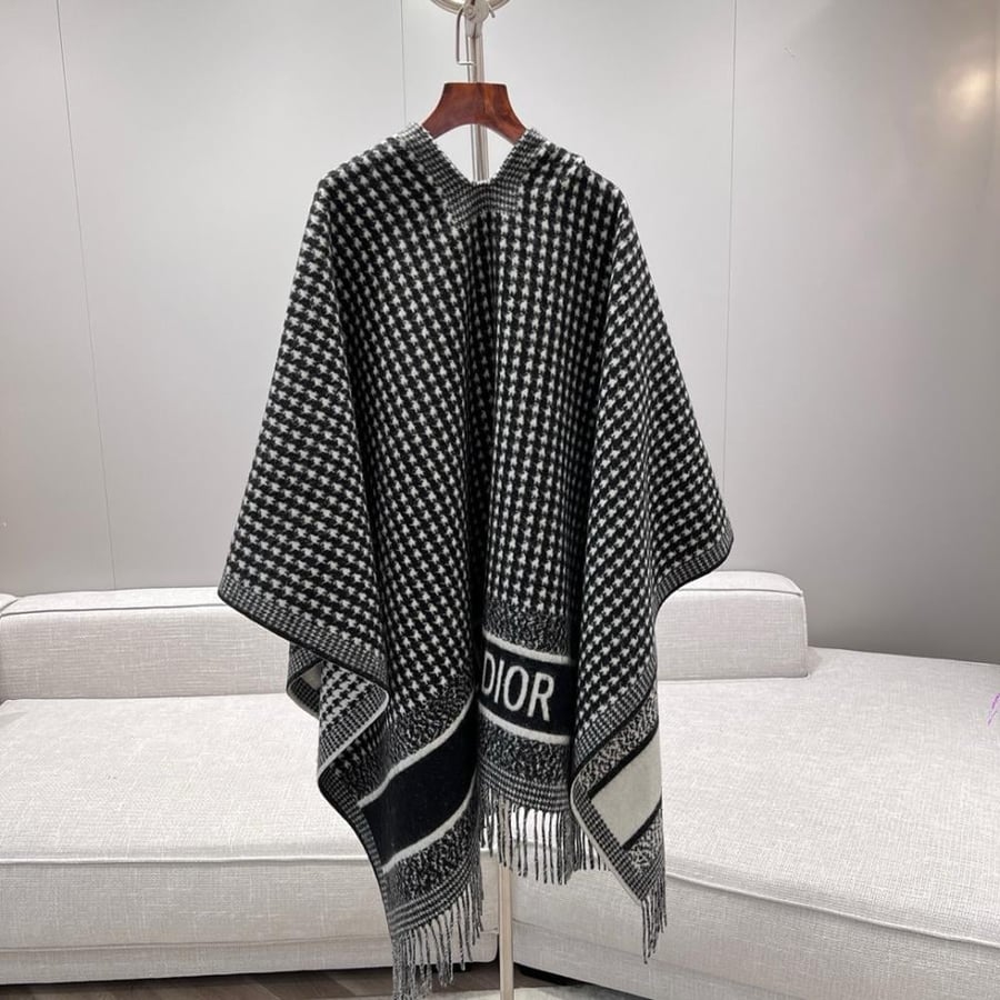 سكارف Dior