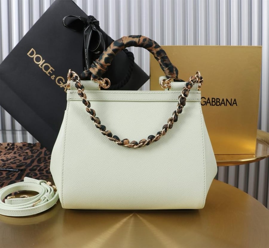 . شنطة دولتشي اند غابانا Medium Sicily handbag