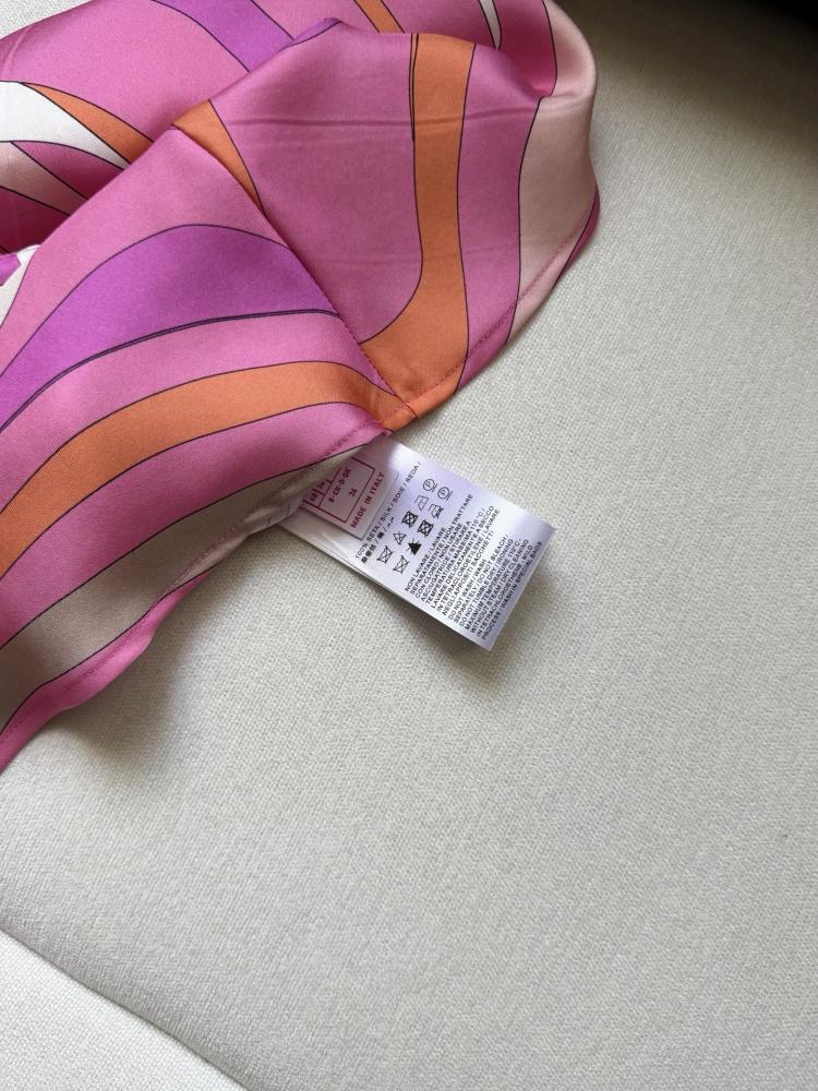 توب Pucci