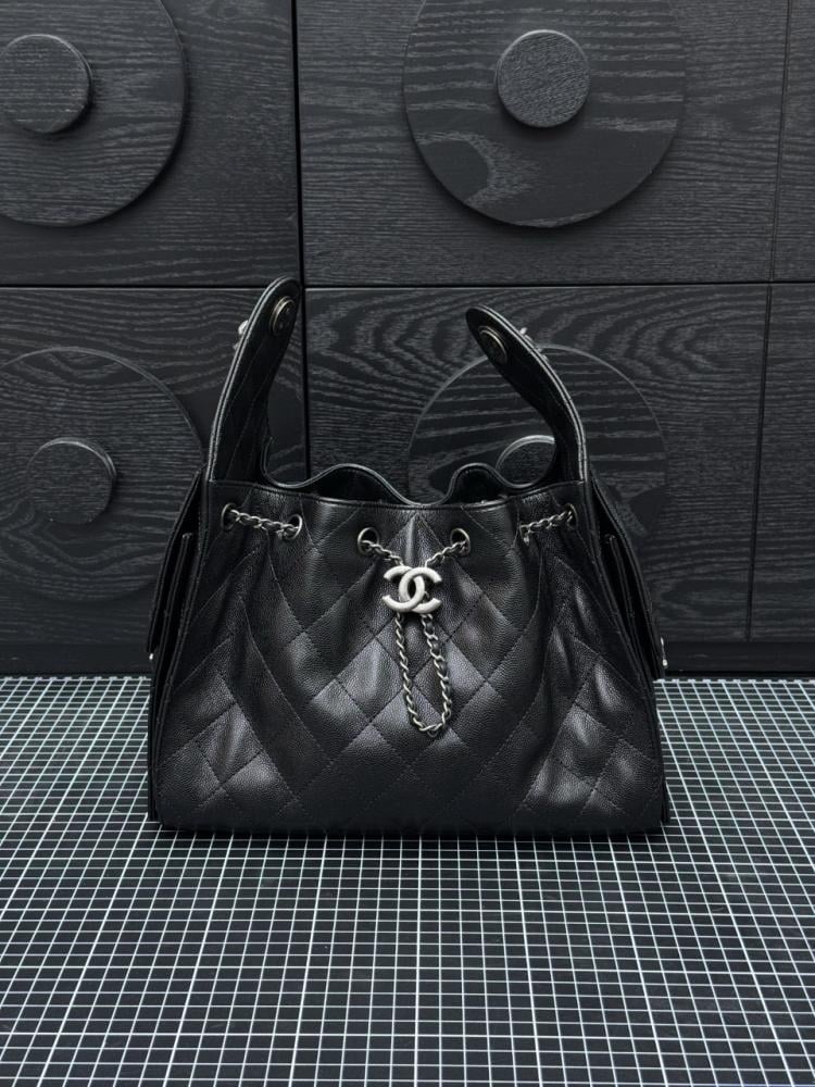 شنطة شانيل Mini hopo bag 22cm