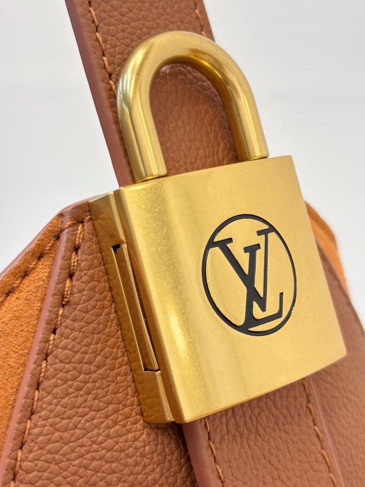 شنطة لويس فيتون Louis Vuitto