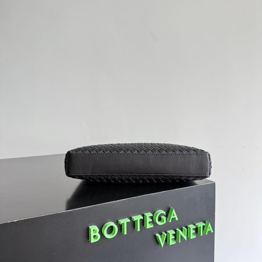 شنطة بوتيغا BOTTEGA prism