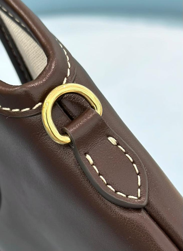 شنطة Miu Miu