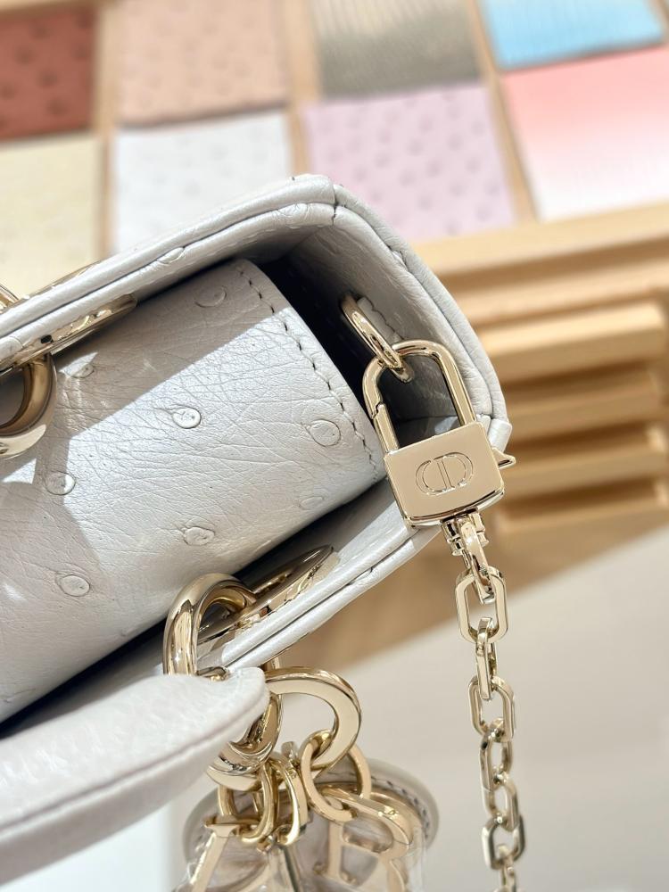 شنطة ديور Lady Ostrich Skin Dior مقاس 16cm