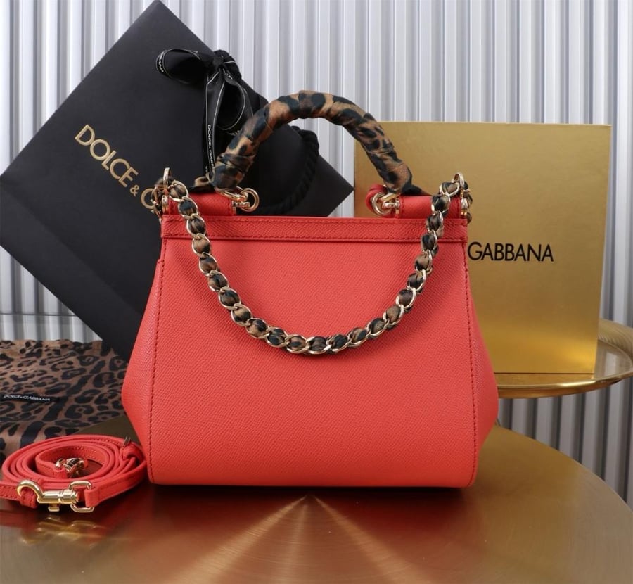 شنطة دولتشي اند غابانا Medium Sicily handbag
