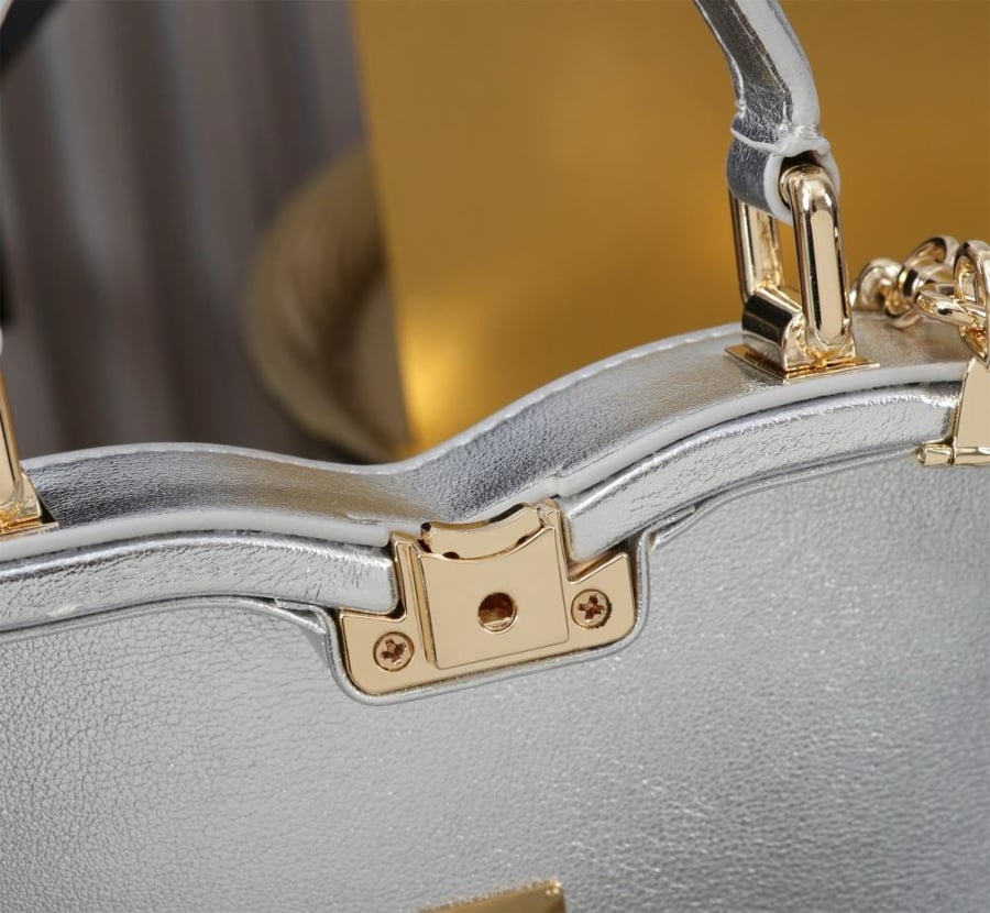 شنطة دولتشي اند غابانا DG Logo Bag box handbag