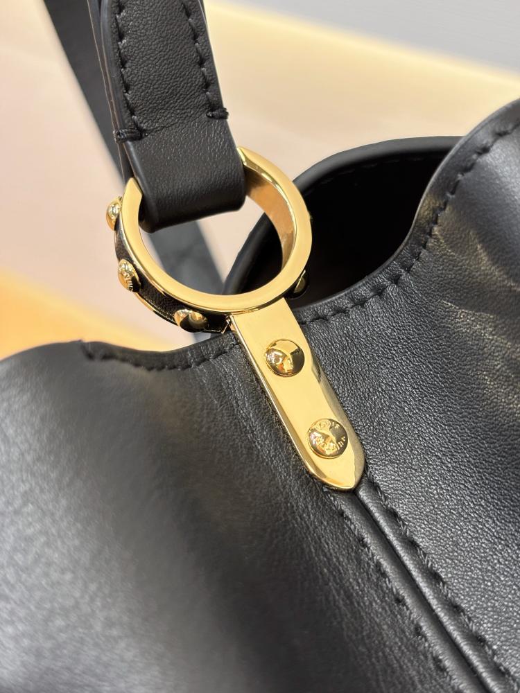 شنطة لويس فيتون Louis Vuitto