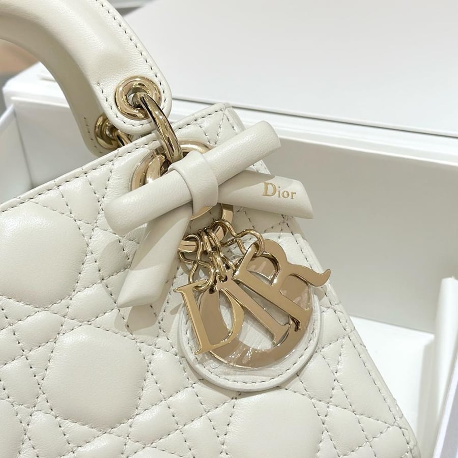 شنطة ديور Lady Dior مقاس 17cm