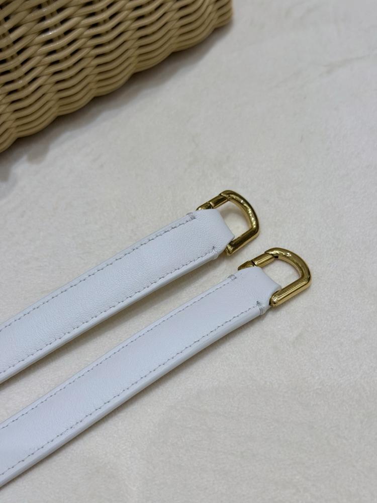 شنطة لورو بيانا Extra West Wicker Lora piana مقاس 19 cm