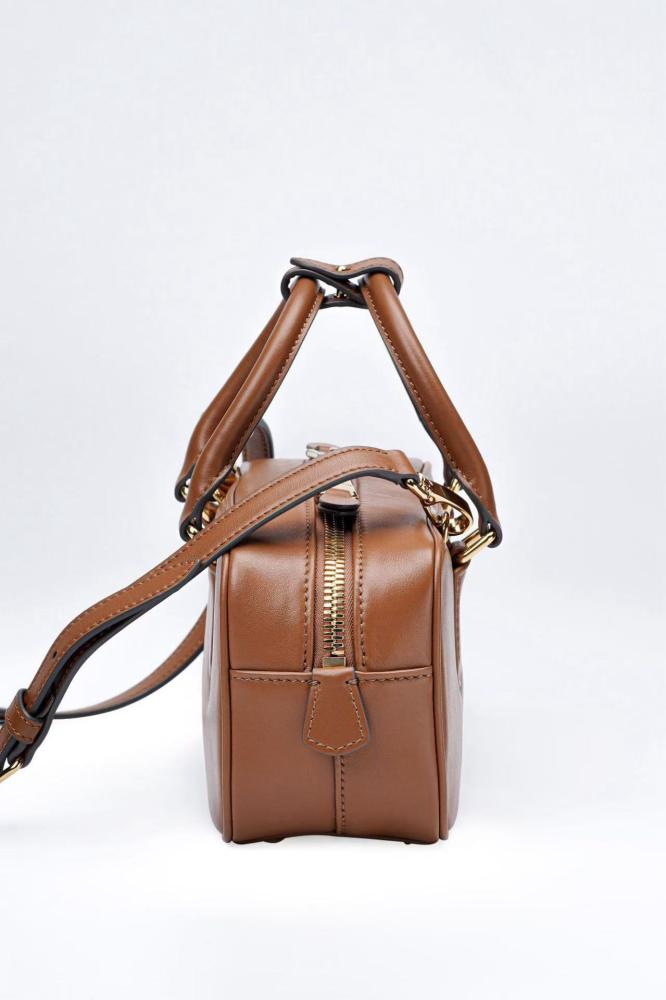 شنطة Miu Miu Arcadie  مقاس 22cm