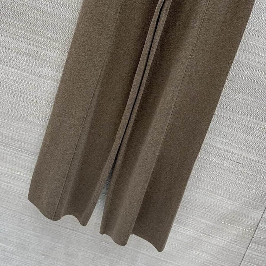 طقم Brunello cucinelli