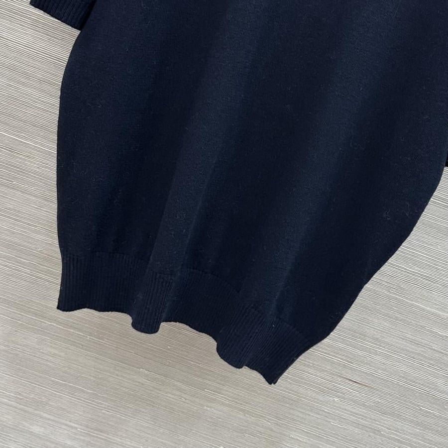 بلوزة نص كم Miu Miu
