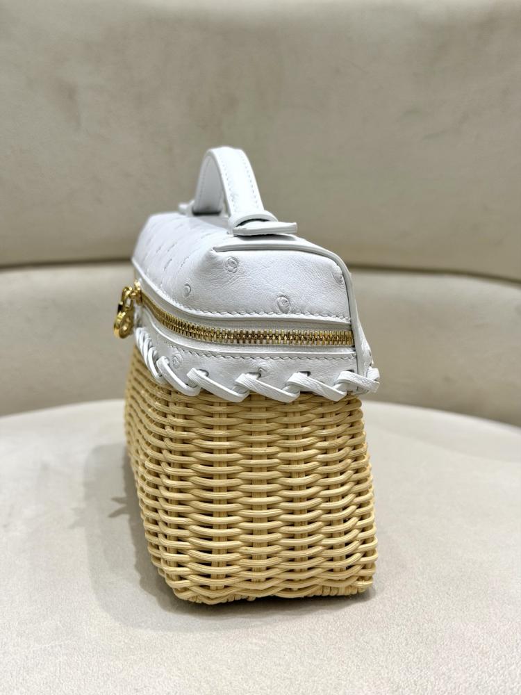 شنطة لورو بيانا Extra West Wicker Ostrich Lora piana مقاس 19 cm