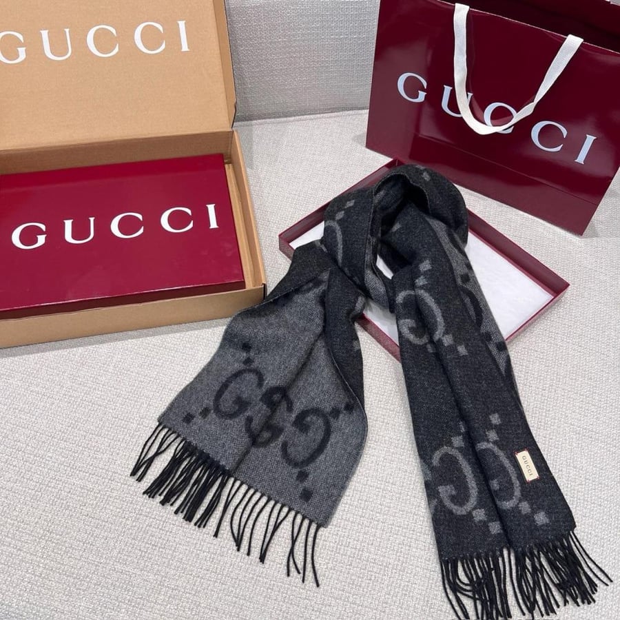 سكارف Gucci