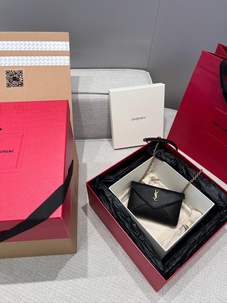 شنطة سان لوران LE Cassandre Saint Laurent