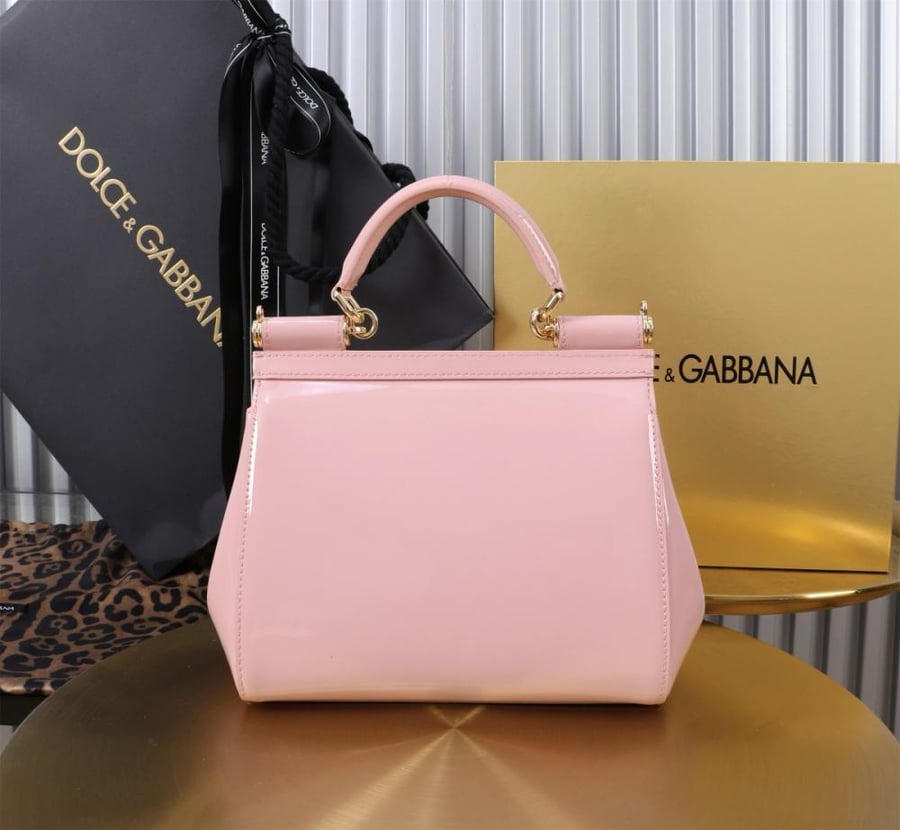 . شنطة دولتشي اند غابانا Small Sicily handbag