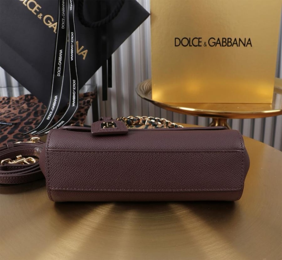 شنطة دولتشي اند غابانا  Small Sicily handbag