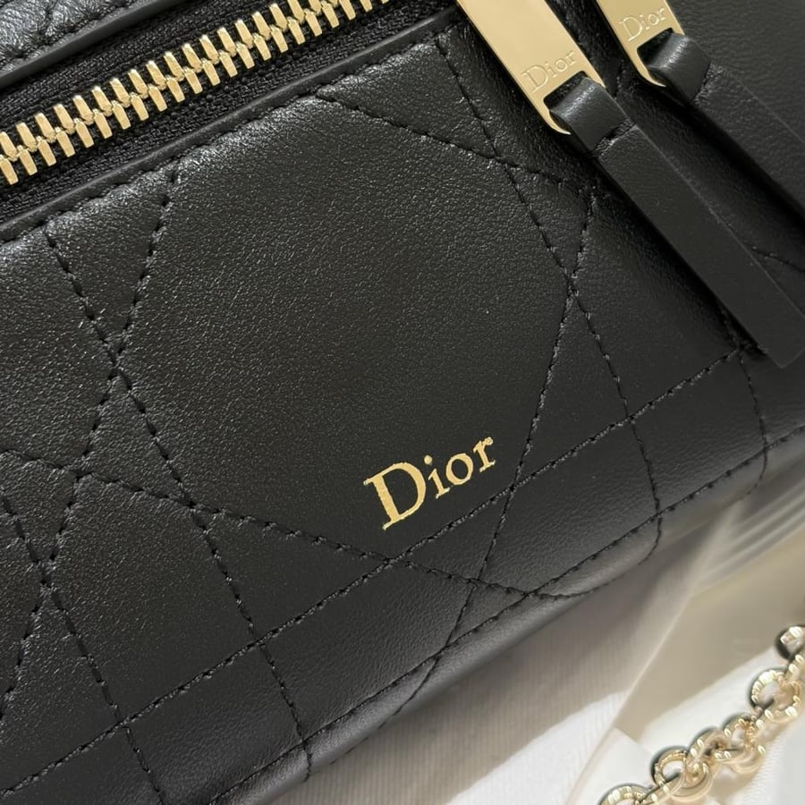 شنطة ديور Vanity Dior