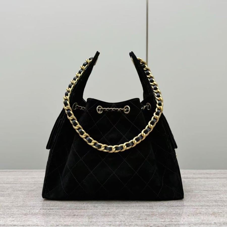 شنطة شانيل ch مقاس  30cm