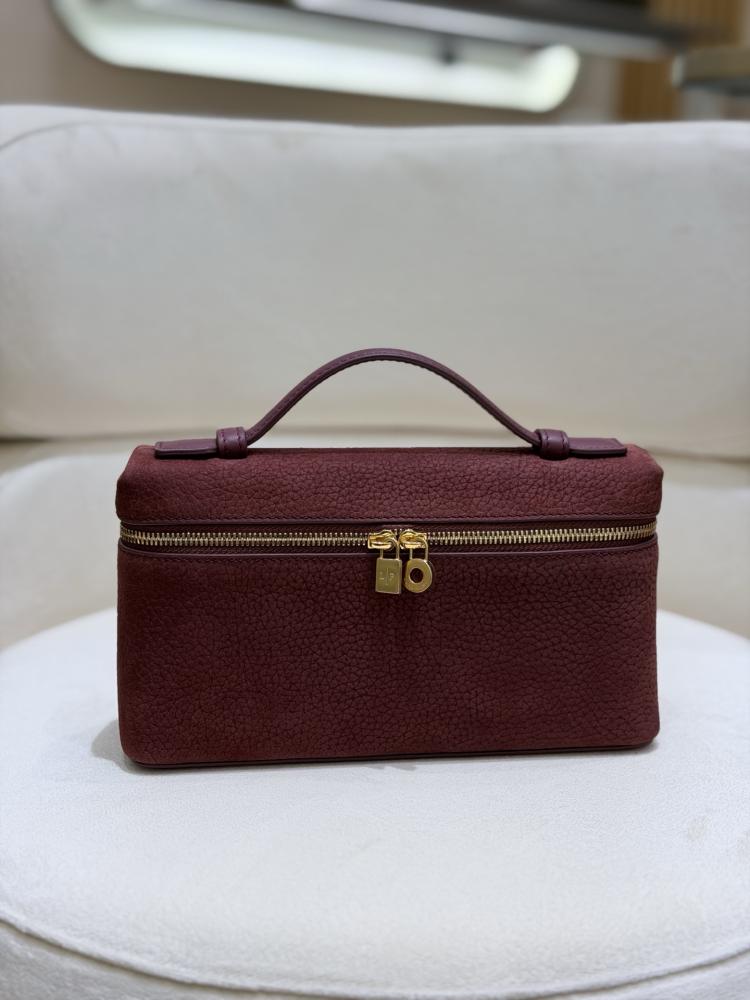 شنطة لورو بيانا Cowhide Lora piana مقاس 19 cm