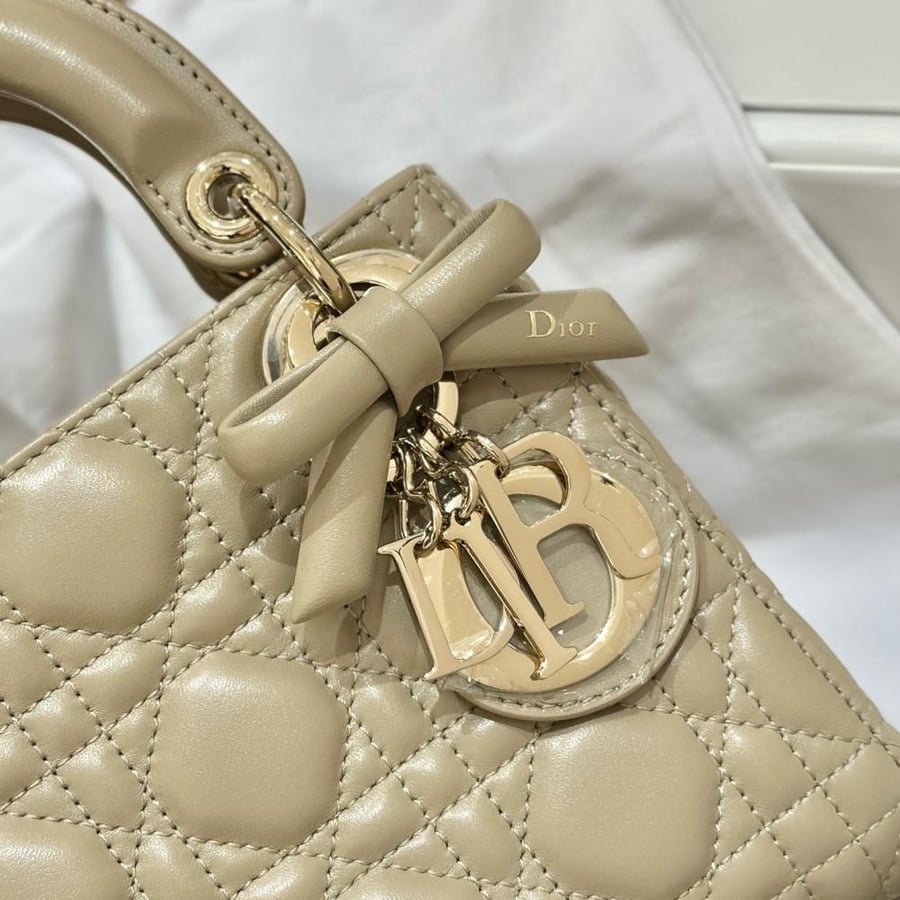 شنطة ديور Lady Dior مقاس 17cm