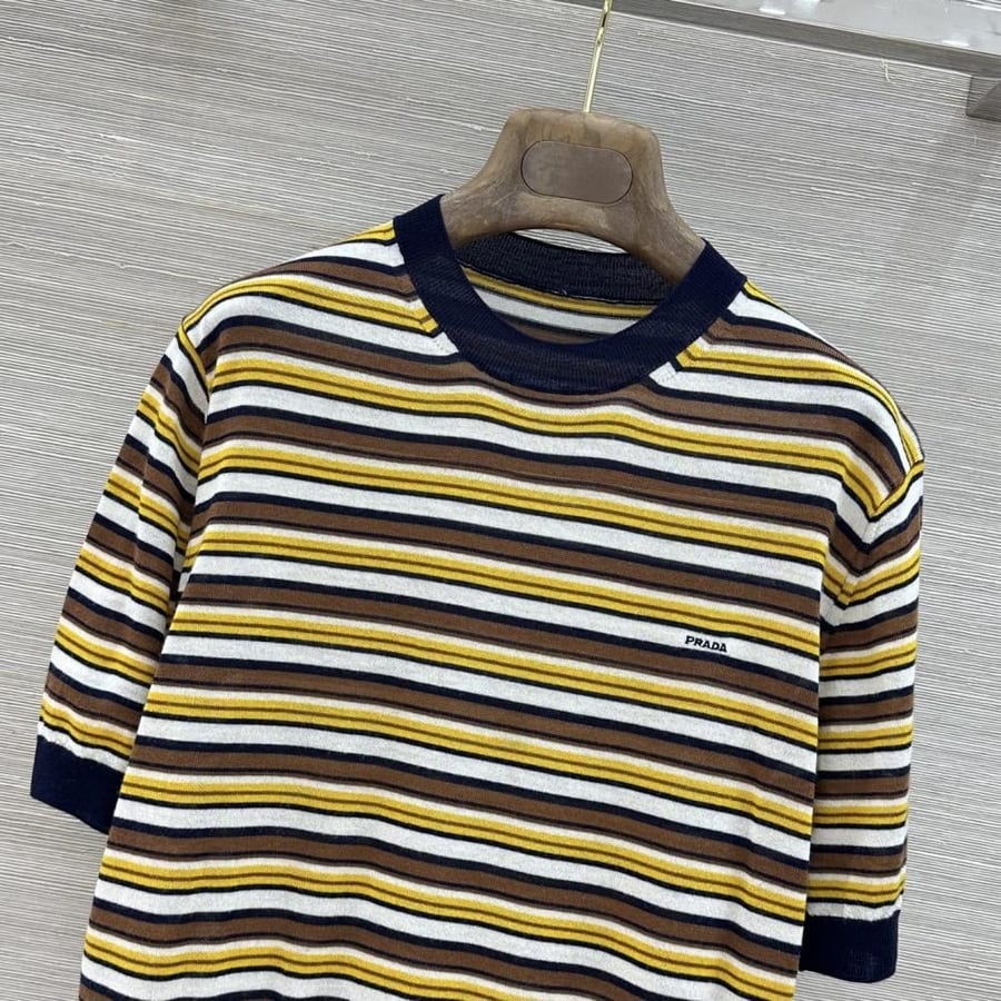 تيشيرت Chanel