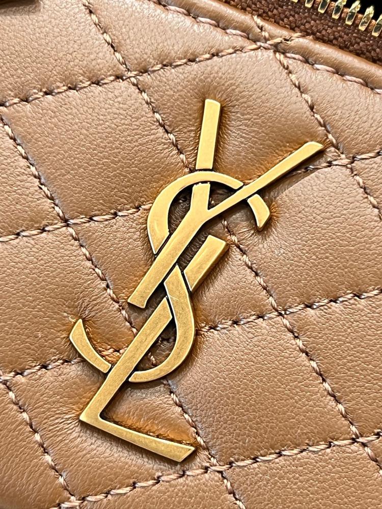سان لوران GABY VANIT BAG مقاس 18cm