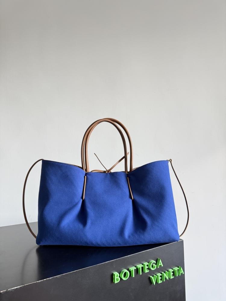 شنطة بوتيغا Pinacoteca Bottega